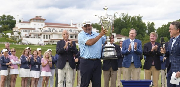 Tras salir de la cárcel, Ángel Cabrera hace historia en el golf: ganó el Senior PGA Championship, su segundo Major en dos semanas