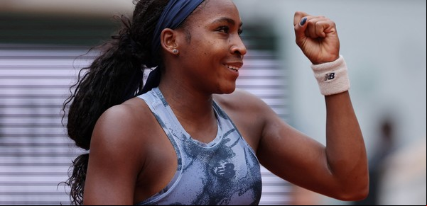 El increíble olvido de Coco Gauff en Roland Garros: dejó sus raquetas en el vestuario, pero empezó con el pie derecho en París