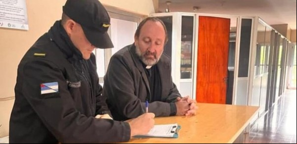 La policía de Misiones ordenó a dos capellanes trabajar en comisarías: fue después de que criticaran al gobierno provincial en sus homilía