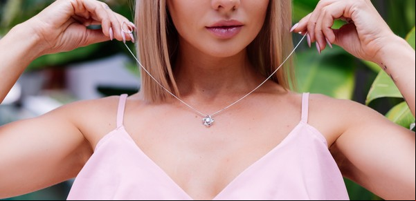 Chau collares finitos: los 3 rios que vas a querer usar en invierno y cómo combinarlos